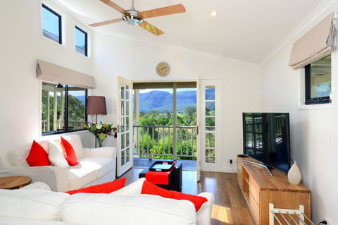 Wild Rose Cottage- Kiaroo, Kangaroo Valley - Accommodation Yamba 2