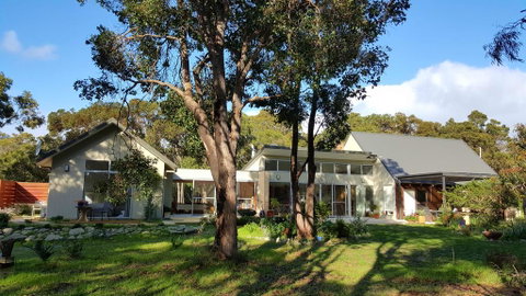 Wilderness House - Accommodation Yamba 0