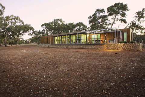 Willalooka Eco Lodge - Accommodation Yamba 0