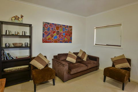 William Creek Camp Ground & Units - Accommodation Yamba 2