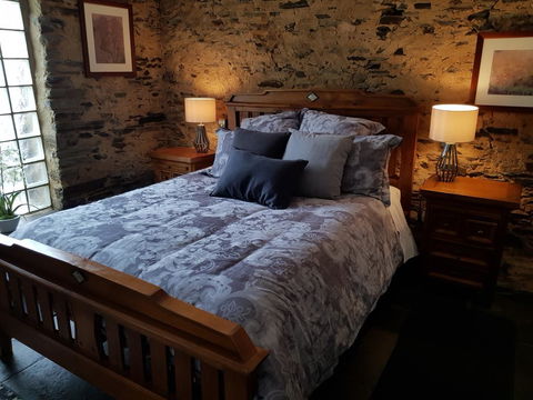 William Hunt's Retreat - Redwood Studio - Accommodation Yamba 2