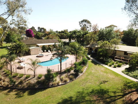 Winbi River Resort Holiday Rentals - Accommodation Yamba 3