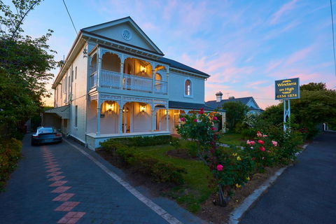 Windarra On High - Accommodation Yamba 0