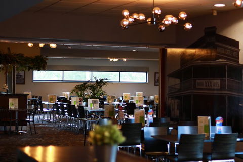 Windsor Castle Hotel - Accommodation Yamba 2