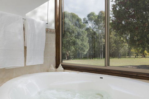 Windsors Edge Cottage Pokolbin - Accommodation Yamba 2