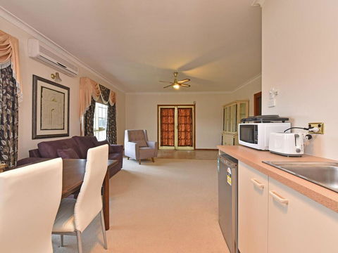 Wine Country Homestead 1br Studio - Accommodation Yamba 2