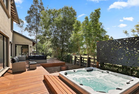 Wine Down - Accommodation Yamba 0