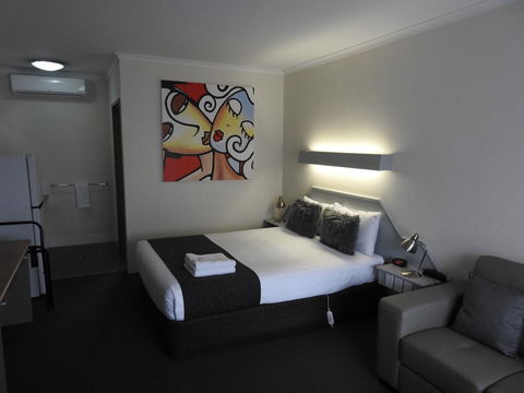 Wine Village Motor Inn - Accommodation Yamba 3