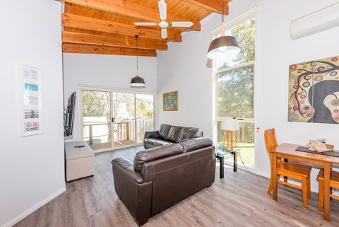 Wineglass - Accommodation Yamba 3