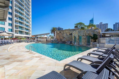 Wings Resort - Private Apartments - Accommodation Yamba 0