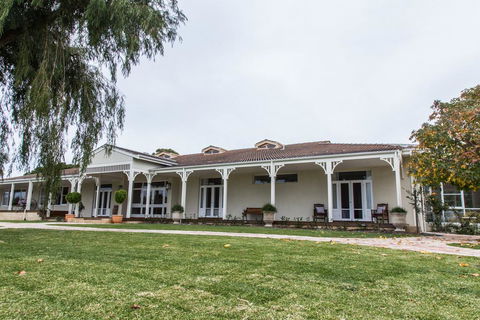 Winniston Lodge Luxury Accommodation - Accommodation Yamba 0