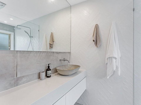 Wirragulla, 10 Marty Avenue - Stylish Modern House With Ducted Air Con & WIFI - Accommodation Yamba 1