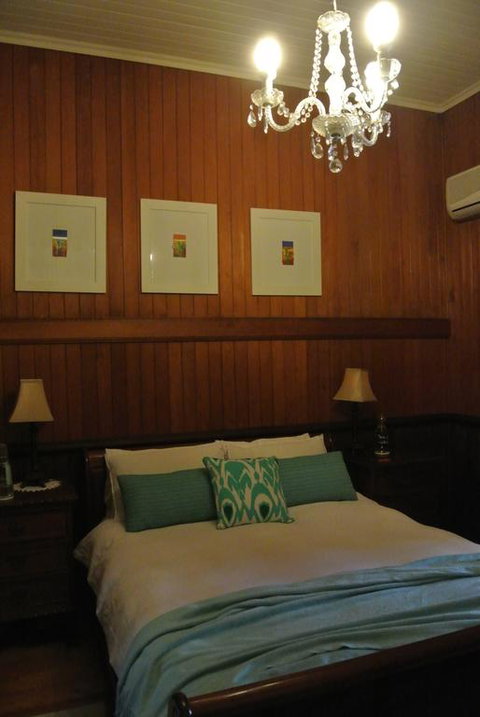 Wiss House Bed & Breakfast - Accommodation Yamba 0