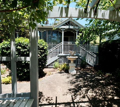 Wisteria Cottage 95 Main Western Road - Accommodation Yamba 1