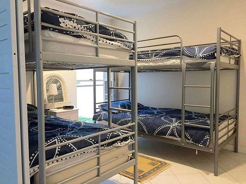 Wisteria Cottage On The Lagoon/Beach - Accommodation Yamba 1