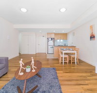 Wolli Creek Airport Serviced 2 Bedroom Apartment - Accommodation Yamba