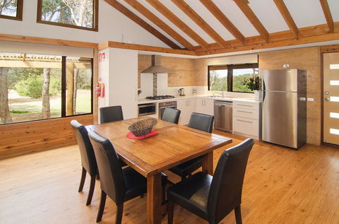 Woodstone Possum Cottage - Accommodation Yamba 2