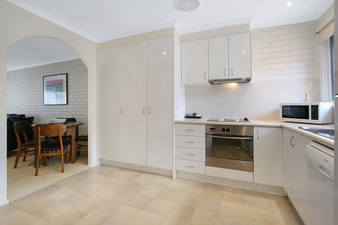 Woody's - In Central Bright - Accommodation Yamba 2