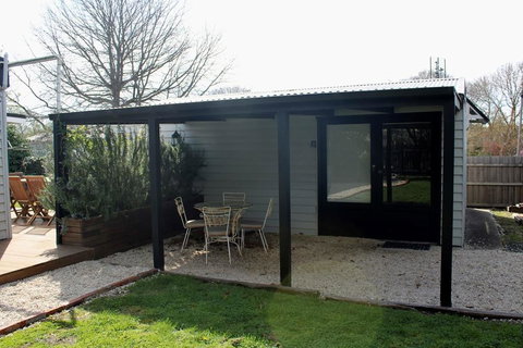 Wormwood Studio - Accommodation Yamba 0