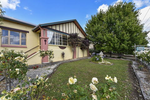 Wyatt Guest House - Accommodation Yamba 0