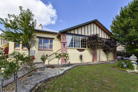 Wyatt Guest House - Accommodation Yamba 2