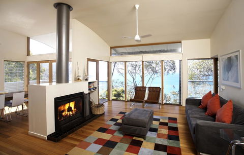 Wye View Architecturally Designed Stunning Views - Accommodation Yamba 0