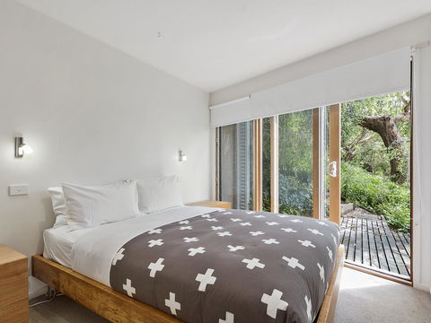 Wye View Architecturally Designed Stunning Views - Accommodation Yamba 2
