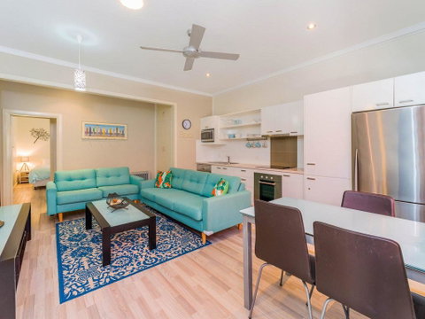 Yamba Daze - Sunset - Pet Friendly - Accommodation Yamba 1