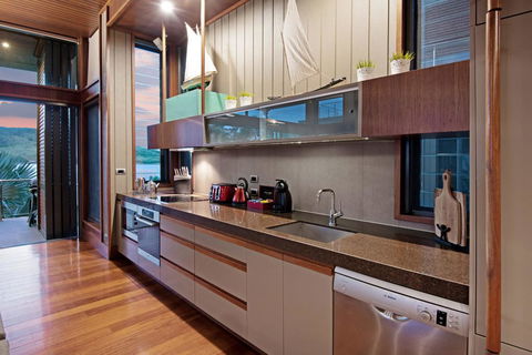 Yacht Club Villa 33 - Serenity - 4 Bedroom 4 Bathroom House Ocean Views 2 Buggies - Accommodation Yamba 1