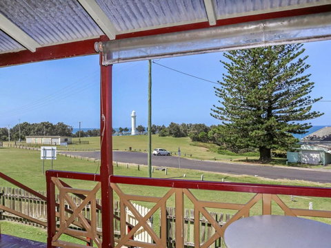 Yamba Pilot Cottage 1 - Pets Welcome - Close To Beach - Accommodation Yamba 0