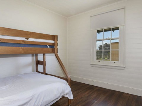 Yamba Pilot Cottage 2 - Pets Welcome - Close To Beach - Accommodation Yamba 1