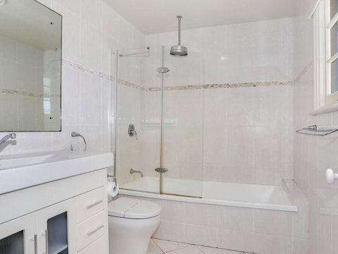 Yamba Pilot Cottage 2 - Pets Welcome - Close To Beach - Accommodation Yamba 3