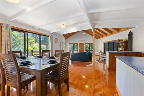YARRABEE - The Perfect Getaway! - Accommodation Yamba 0