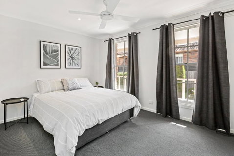 YIN-YANG - MOUNT ELIZA - Accommodation Yamba 1
