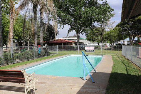Young Caravan Park - Accommodation Yamba 0
