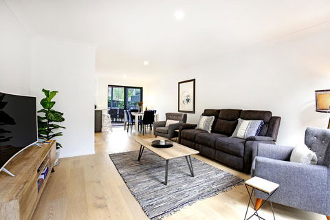 Zen @ Culburra - Pet Friendly - 8 Mins To Beach - Accommodation Yamba 1