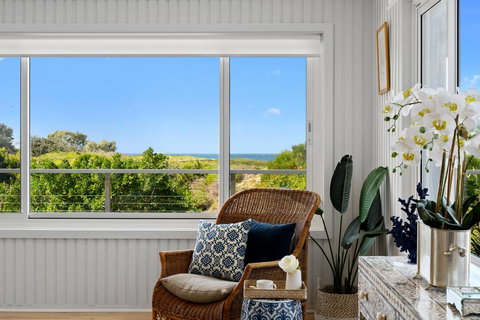 Zephyr On Sapphire - Accommodation Yamba 1