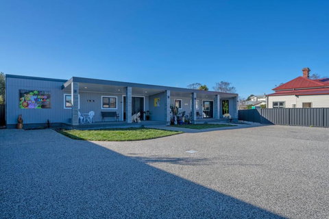 Zoo Villas : Villa Zebra - Central Wynyard - Accommodation Yamba 2