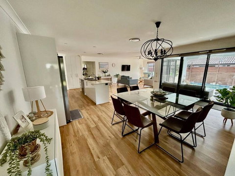 3 Bed Modern Home, Spacious Oasis & Pool - Accommodation Yamba 1