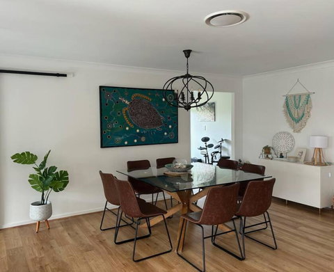 3 Bed Modern Home, Spacious Oasis & Pool - Accommodation Yamba 3