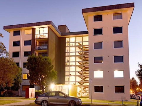 A Little Slice Of Fremantle One Bedroom Character Apartment - Accommodation Yamba 2