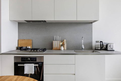 A Sky-high Metropolis Retreat Near The CBD - Accommodation Yamba 3