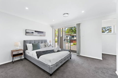 AirCabin - Norwest - Luxury Lovely - 4 Beds House - Accommodation Yamba 4