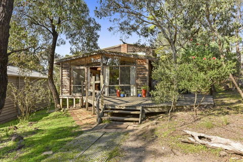 Aireys 15 - Accommodation Yamba 0