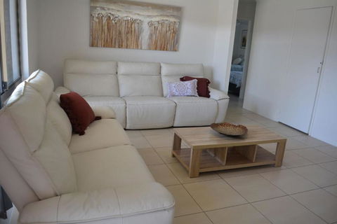 Alice Street 1, Unit 1, Currimundi - Accommodation Yamba 1