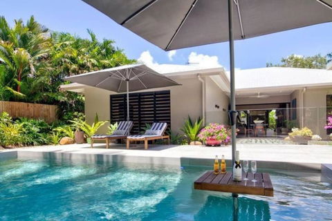 Allure - 4 Bedroom Luxury House In Port Douglas - Accommodation Yamba 0