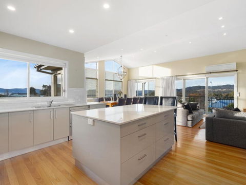 Alpine Retreat 107A Gippsland Street - Accommodation Yamba 3