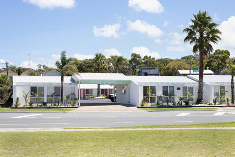 Anglesea Riverside Motel - Accommodation Yamba 0