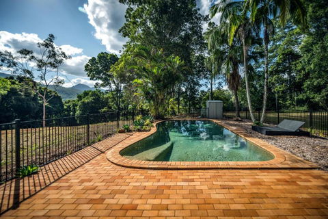 Ayatana - Restful Place - Accommodation Yamba 3