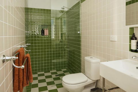 BAY PROPERTIES . The Sailor Shack - Accommodation Yamba 4